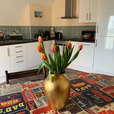 Flat, Amazing Balcony Sea View, Bike Store, With Sun Deck Margate Eksteriør bilde